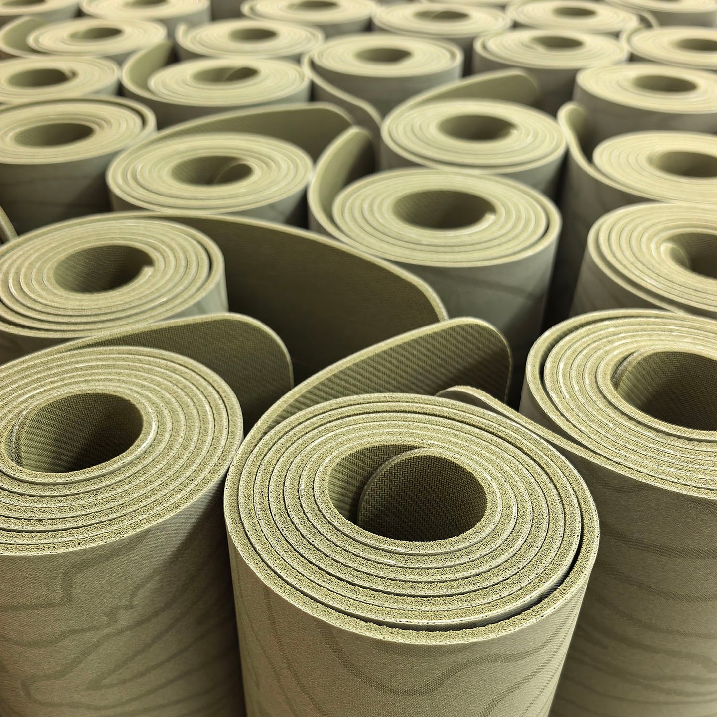 natural rubber yoga mat 4.5mm (extra width)