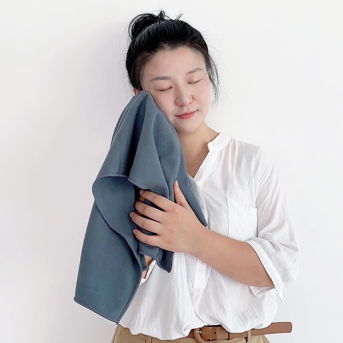 Suede yoga hand towel