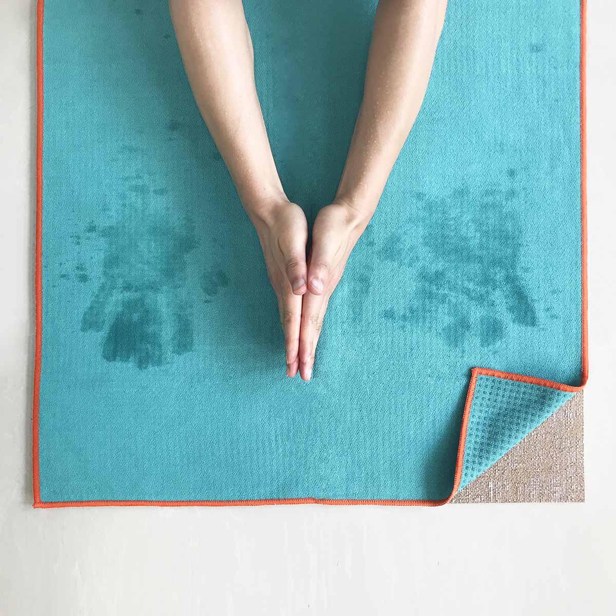 Premium Skidless Yoga Towel