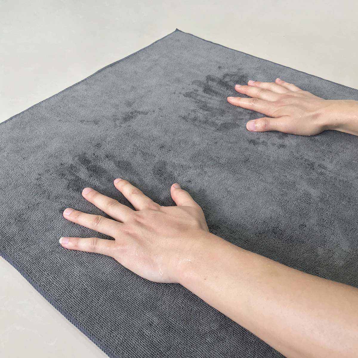 thirsty yoga towel (extra width 68cm)