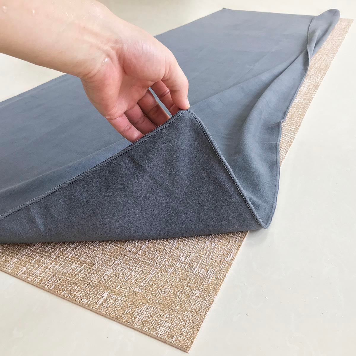 suede yoga towel (extra width 68cm)